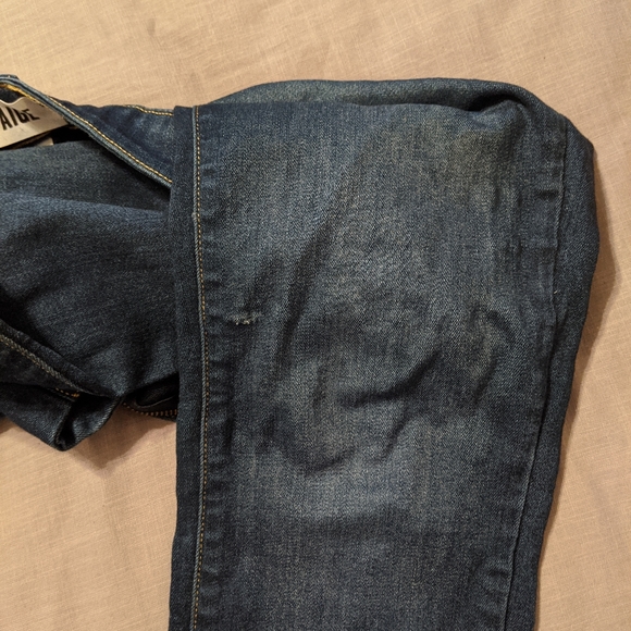 Paige Jeans Skyline Skinny dark wash - Picture 2 of 4